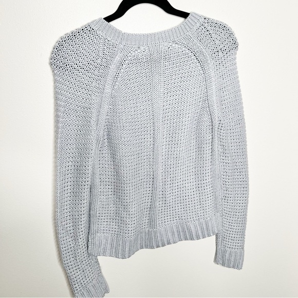 Banana Republic Gray Knit Crewneck Sweater Size XS Women’s - Picture 3 of 3